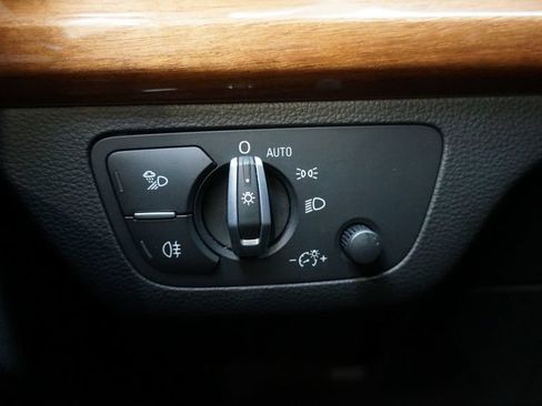 Used 2023 Audi Q5 2.0T Premium Plus AWD/4WD image 25