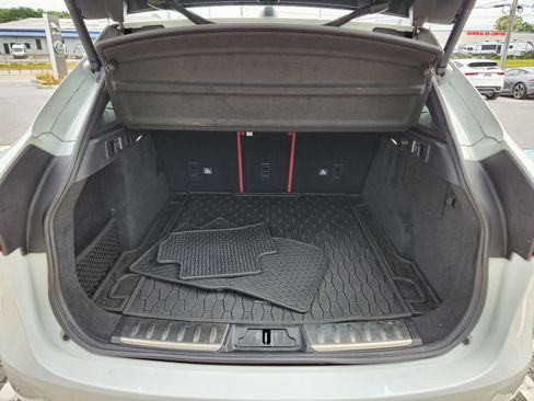 Used 2020 Jaguar F-PACE SVR image 8