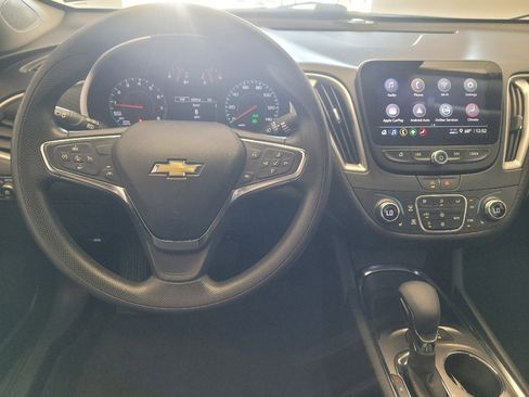 Used 2025 Chevrolet Malibu LT image 22