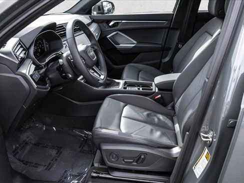 Certified 2025 Audi Q3 2.0T Premium Plus w/ Premium Plus Package image 12