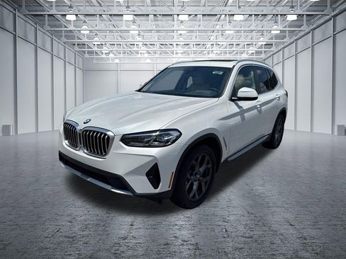Used 2022 BMW X3 xDrive30i AWD/4WD image 3