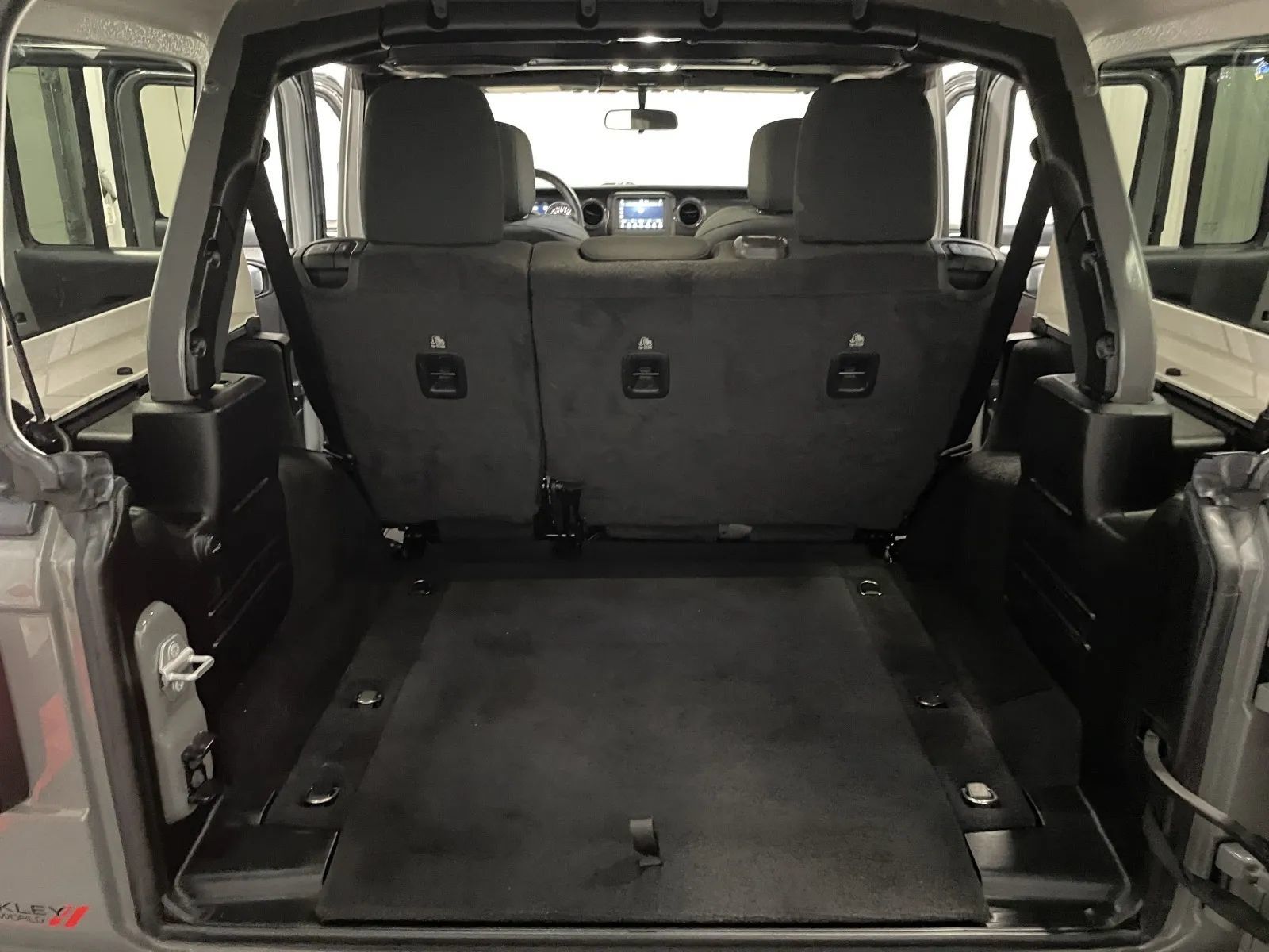 Used 2021 Jeep Wrangler Unlimited Sport AWD/4WD image 39