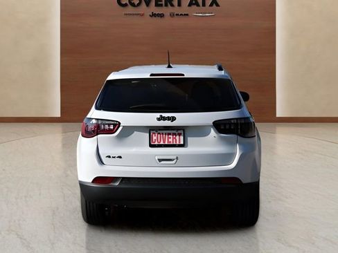 New 2026 Jeep Compass Latitude image 4