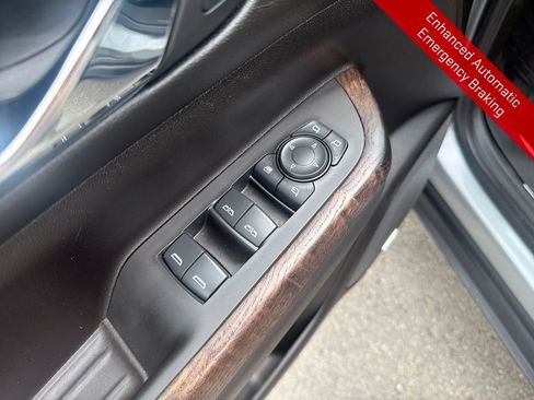Used 2023 GMC Acadia Denali w/ Denali Ultimate Package FWD image 13