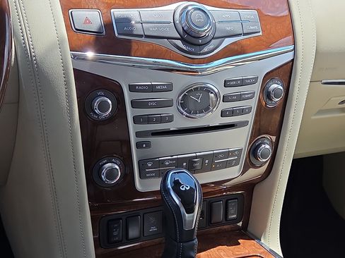 Used 2018 INFINITI QX80 2WD w/ Driver Assistance Package image 21