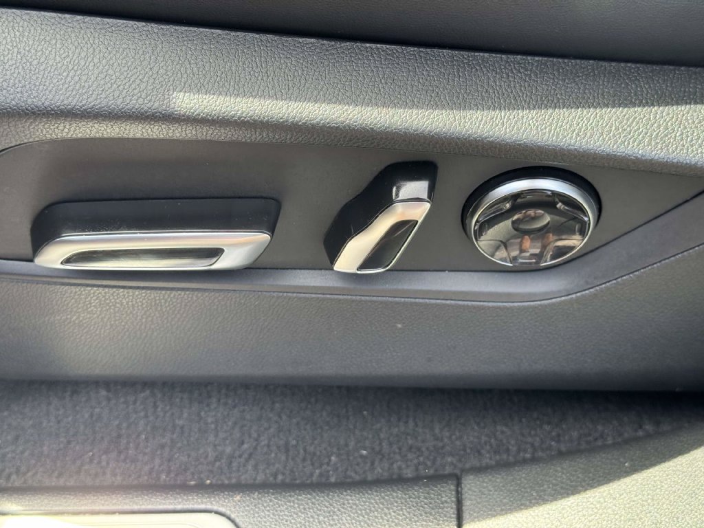 Certified 2025 Acura RDX w/ Technology Package AWD/4WD image 18