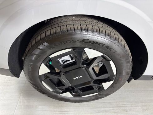 New 2026 Kia Carnival EX image 10