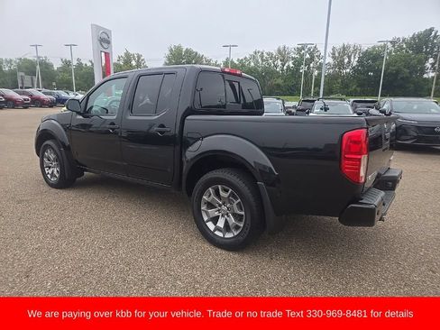 Used 2021 Nissan Frontier SV AWD/4WD image 5