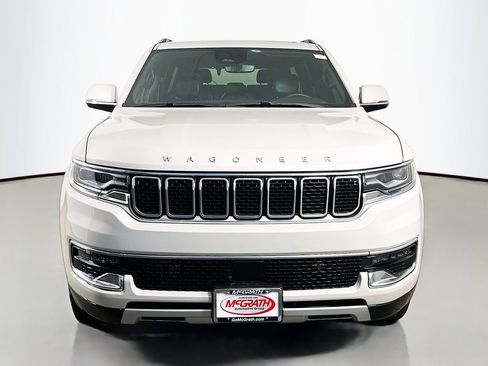 Used 2022 Jeep Wagoneer Series II w/ Premium Group I AWD/4WD image 19