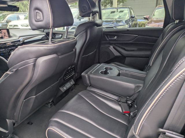 Used 2023 Acura MDX w/ Advance Package AWD/4WD image 15