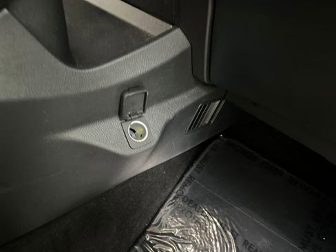 Used 2024 Ford Edge SEL image 29