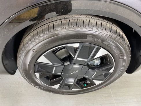 New 2026 Kia Sportage SX image 11