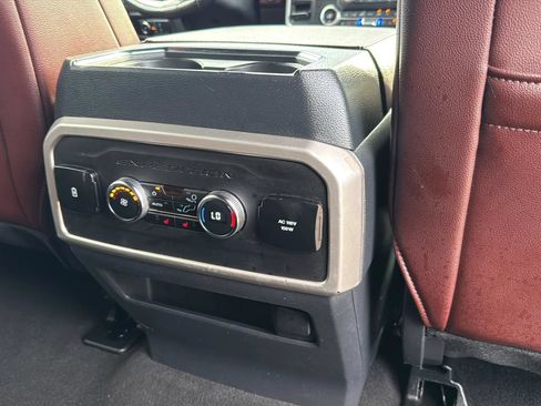Used 2024 Ford Expedition Max Limited RWD image 10