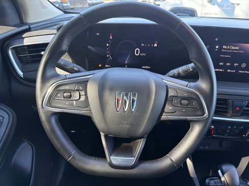 Used 2024 Buick Encore GX Sport Touring FWD image 18