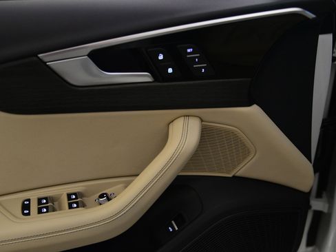 Used 2023 Audi A4 2.0T Premium Plus w/ Premium Plus Package image 9