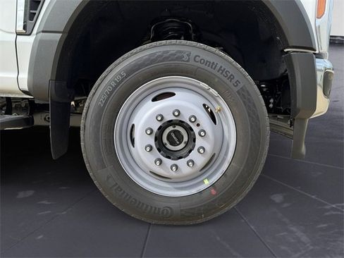 New 2025 Ford F450 XL w/ XL Chrome Package image 14