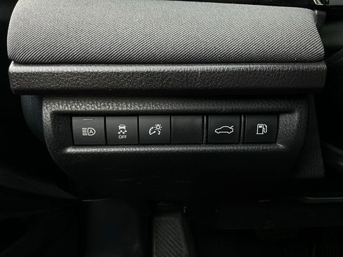 Used 2025 Toyota Camry LE image 21