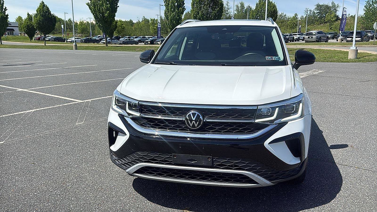 Used 2023 Volkswagen Taos SEL AWD/4WD image 14