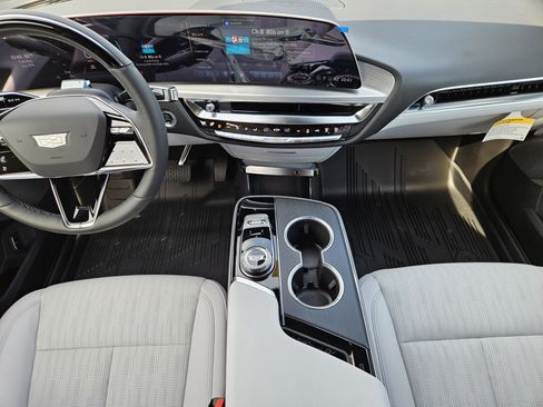 New 2025 Cadillac Lyriq Sport image 17