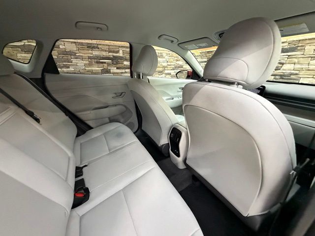 Certified 2024 Hyundai Kona SEL AWD/4WD image 32