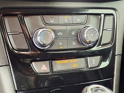 Used 2018 Buick Encore Preferred image 18