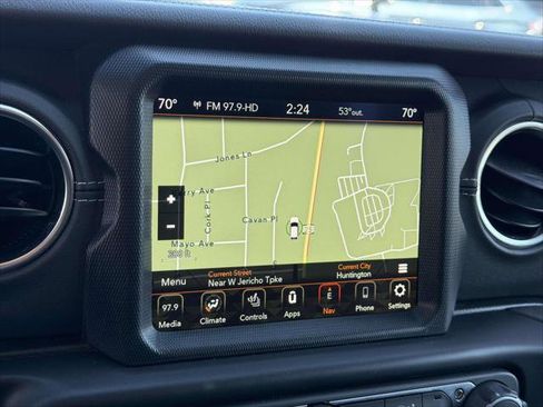 Used 2021 Jeep Gladiator Overland w/ Popular Equipment Package AWD/4WD image 29