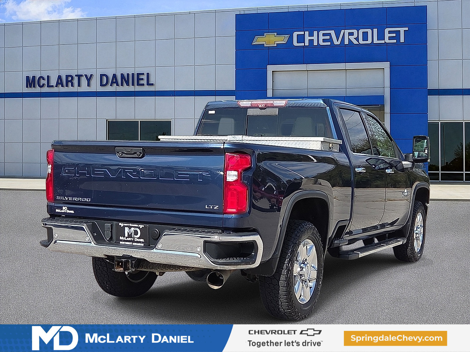 Used 2020 Chevrolet Silverado 2500 LTZ w/ LTZ Texas Edition AWD/4WD image 5