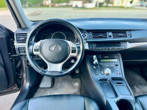 Used 2011 Lexus CT 200h Premium FWD image 20