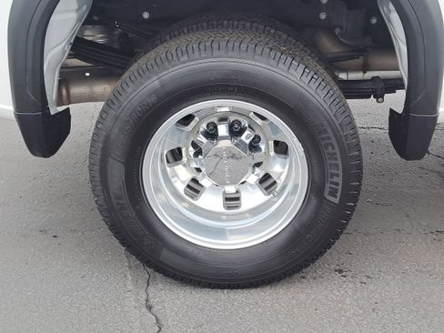 Certified 2024 GMC Sierra 3500 Denali Ultimate image 5