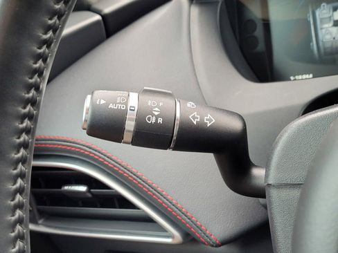 Used 2017 Jaguar F-PACE S image 23