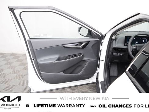 New 2026 Kia EV6 Light RWD image 9