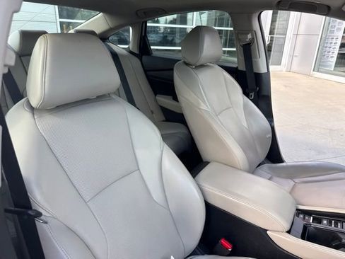 Used 2023 Honda Accord Touring image 32