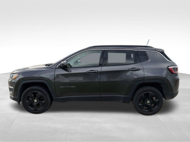 Used 2020 Jeep Compass Latitude w/ Cold Weather Group AWD/4WD image 4