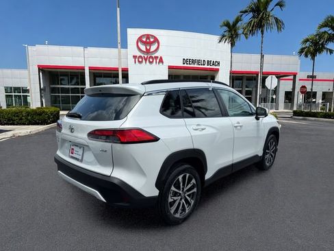 Certified 2023 Toyota Corolla Cross XLE w/ Convenience Package FWD image 7
