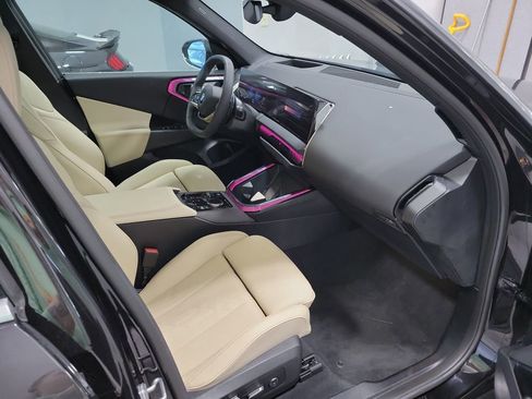 Used 2025 BMW X3 xDrive30i w/ Premium Package image 27