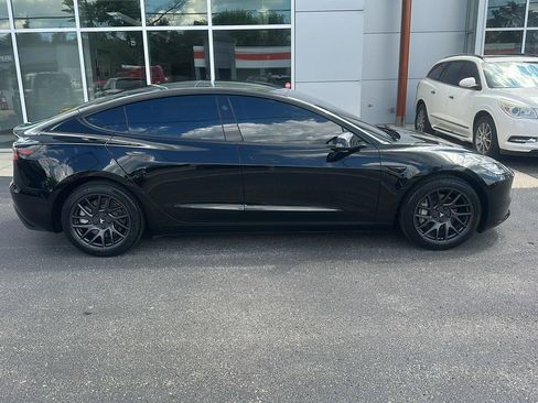 Used 2024 Tesla Model 3 Long Range RWD image 2