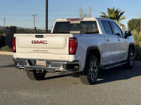 Used 2023 GMC Sierra 1500 SLT w/ SLT Premium Plus Package image 8
