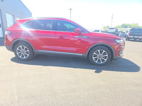 Used 2019 Lincoln Nautilus Select FWD image 17