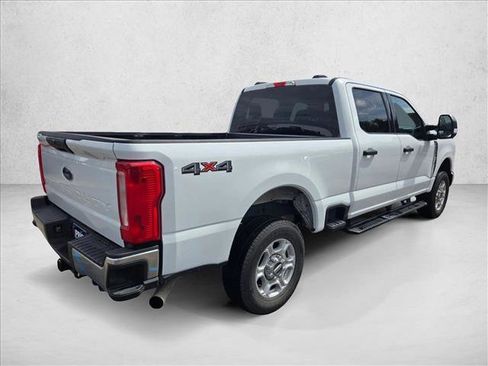 Used 2025 Ford F250 XLT AWD/4WD image 5