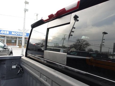 Used 2022 GMC Sierra 2500 AT4 w/ AT4 Preferred Package image 28