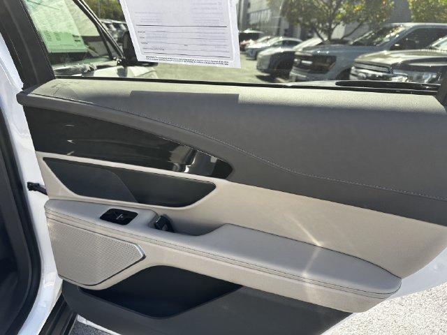 Certified 2024 Lincoln Nautilus Premier AWD/4WD image 40