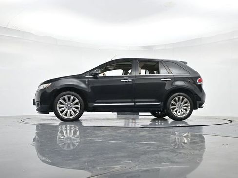 Used 2014 Lincoln MKX AWD w/ Equipment Group 102A image 41