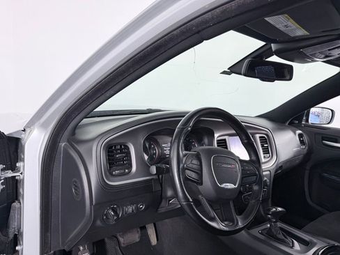 Used 2022 Dodge Charger R/T w/ Plus Group image 25