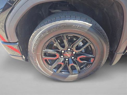 Used 2023 GMC Sierra 1500 Elevation w/ Preferred Package AWD/4WD image 24