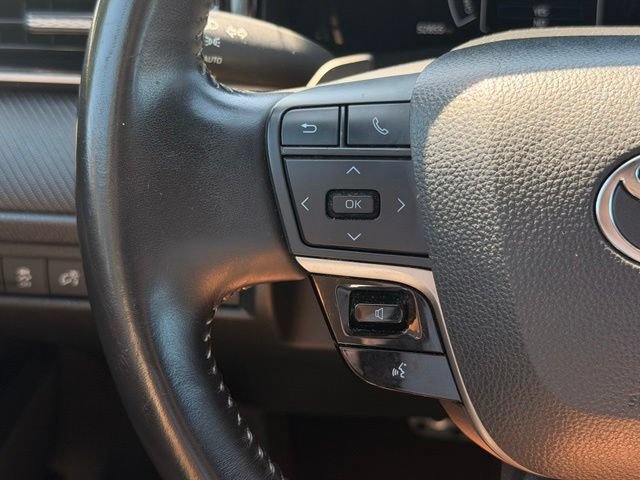 Used 2025 Toyota Camry SE FWD image 27