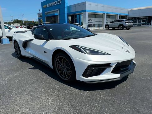 Used 2023 Chevrolet Corvette Stingray Premium Conv w/ Z51 Performance Package RWD image 2