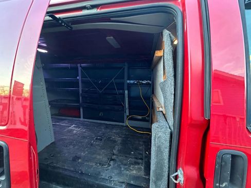 Used 2013 Chevrolet Express 2500 image 12