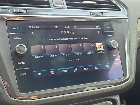 Certified 2022 Volkswagen Tiguan SE AWD/4WD image 26