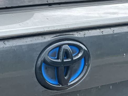 Used 2023 Toyota RAV4 XSE AWD/4WD image 18