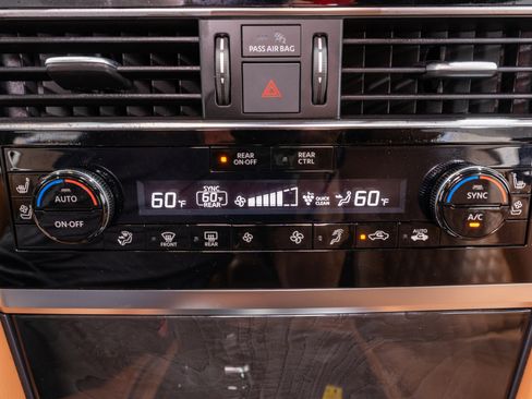 Used 2024 INFINITI QX80 Sensory AWD/4WD image 23